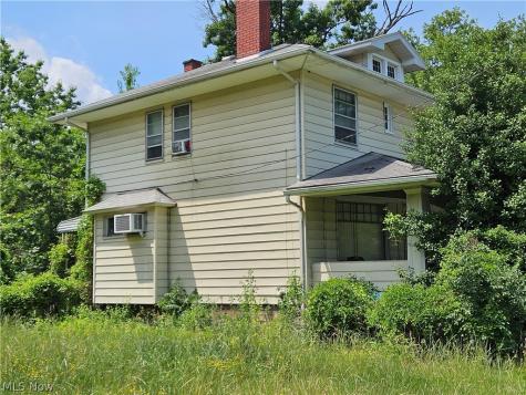 12414 Forest Grove Avenue Cleveland OH 44108