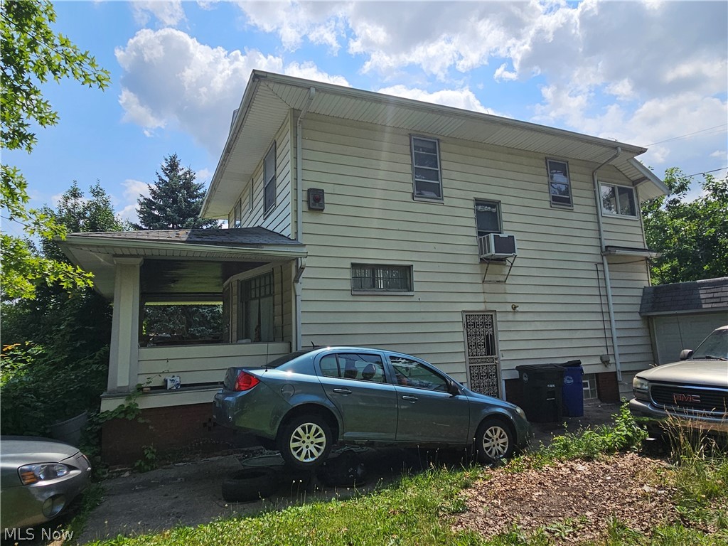 12414 Forest Grove Avenue Cleveland OH 44108