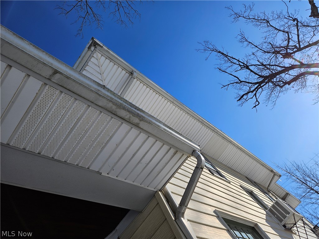 12414 Forest Grove Avenue Cleveland OH 44108