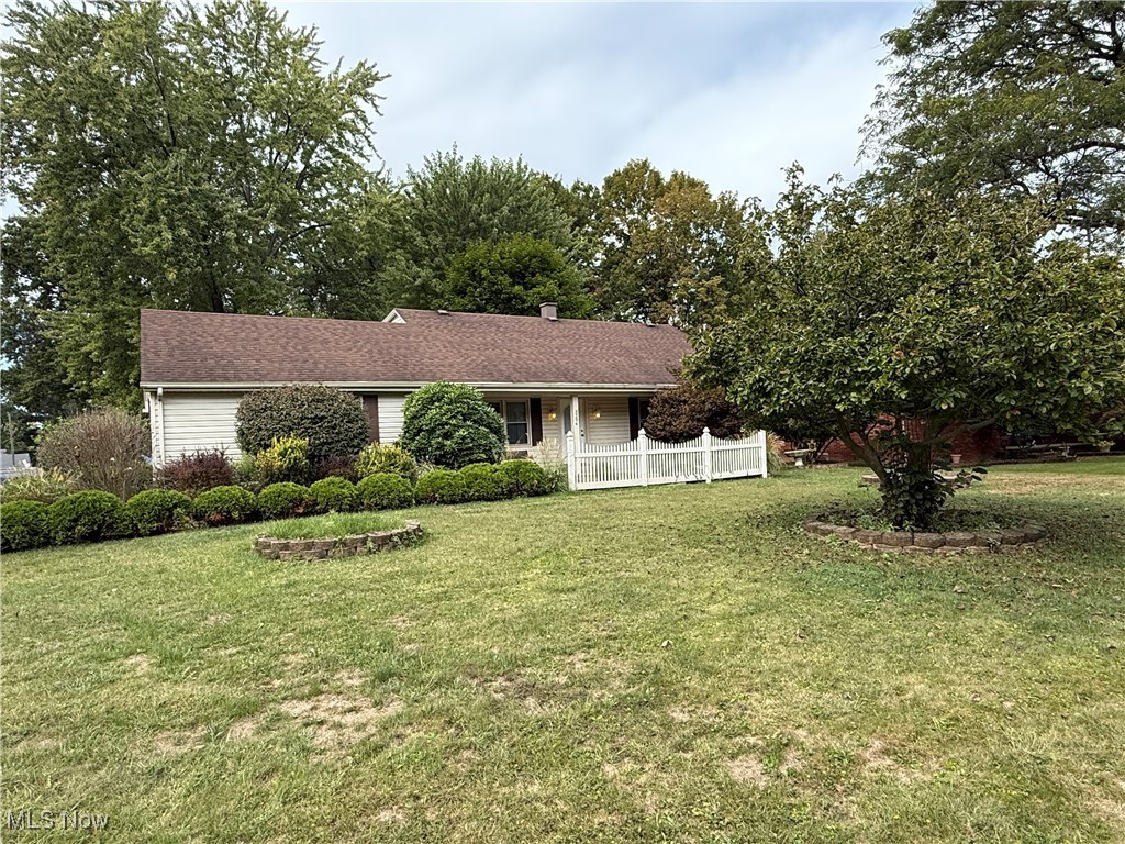 3296 Cricket Drive Youngstown OH 44511