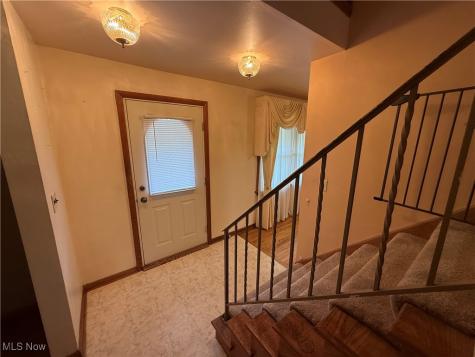 3296 Cricket Drive Youngstown OH 44511