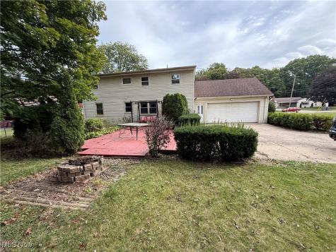 3296 Cricket Drive Youngstown OH 44511