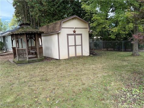 3296 Cricket Drive Youngstown OH 44511
