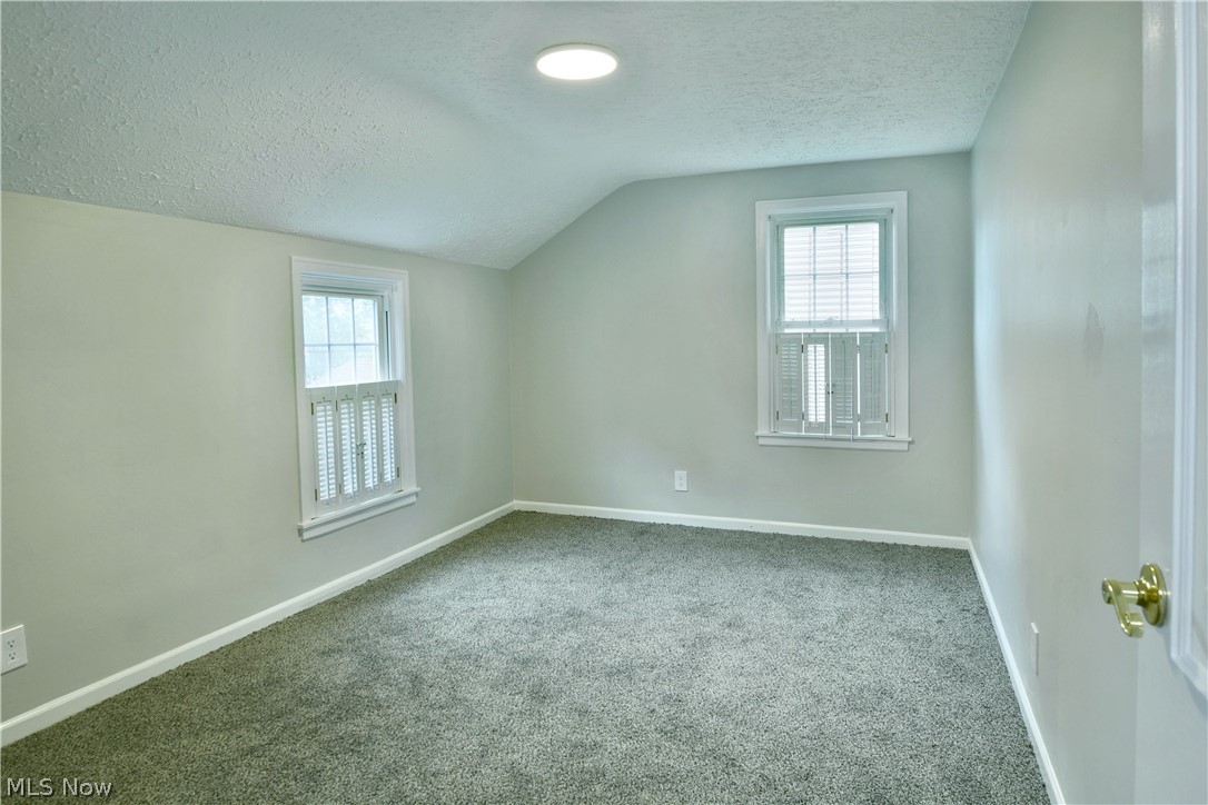 1246 Atlantic Street NE Warren OH 44483