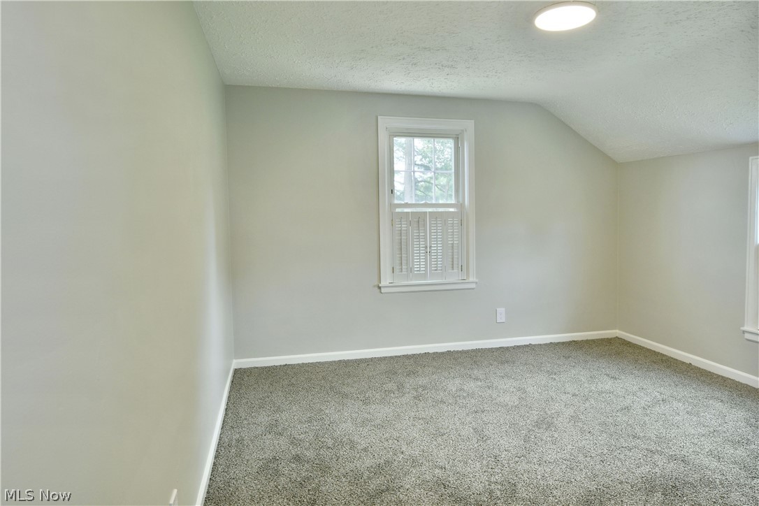 1246 Atlantic Street NE Warren OH 44483