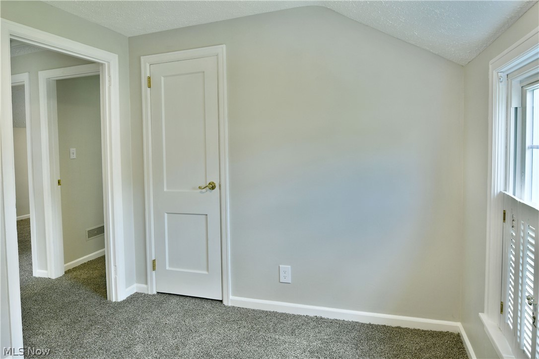 1246 Atlantic Street NE Warren OH 44483