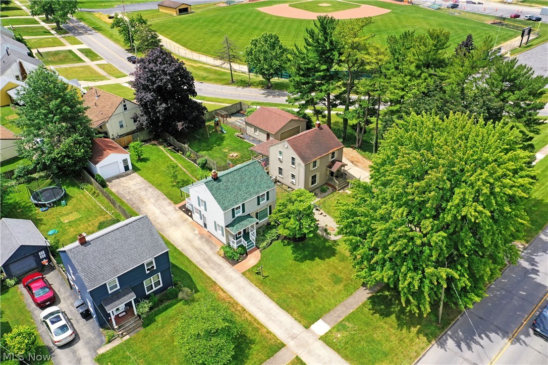 1246 Atlantic Street NE Warren OH 44483
