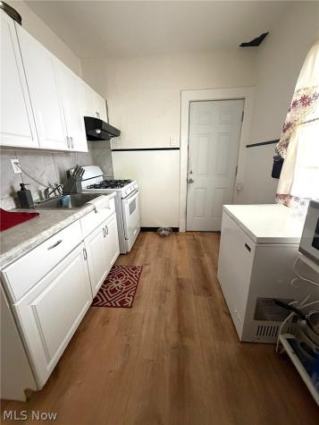 3322 W 90th Street Cleveland OH 44102