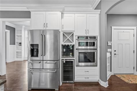 11819 Dorena Circle NW Uniontown OH 44685