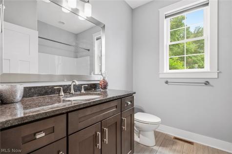11819 Dorena Circle NW Uniontown OH 44685