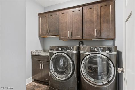 11819 Dorena Circle NW Uniontown OH 44685