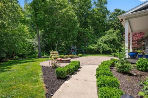 11819 Dorena Circle NW Uniontown OH 44685