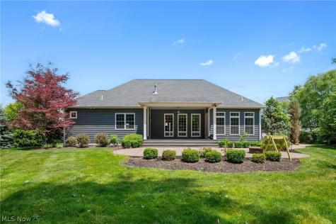 11819 Dorena Circle NW Uniontown OH 44685