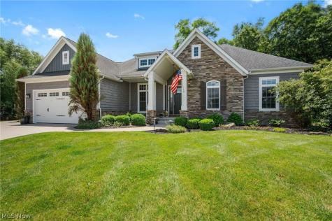 11819 Dorena Circle NW Uniontown OH 44685