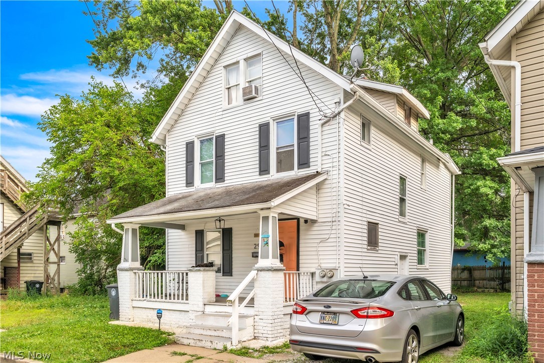 298 Sumner Court Akron OH 44311