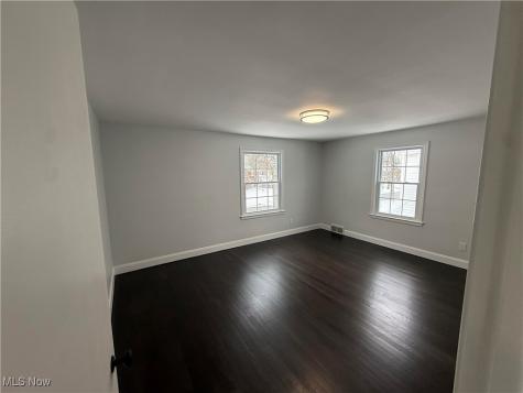 18506 Scottsdale Boulevard Shaker Heights OH 44122