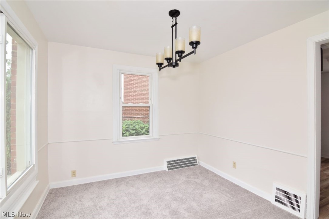 5202 Homewood Avenue Maple Heights OH 44137