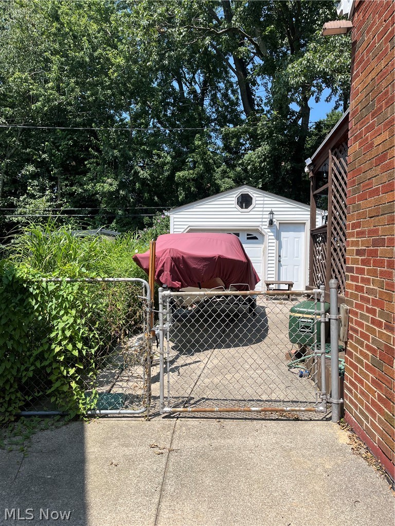 14730 Orchard Park Avenue Cleveland OH 44111