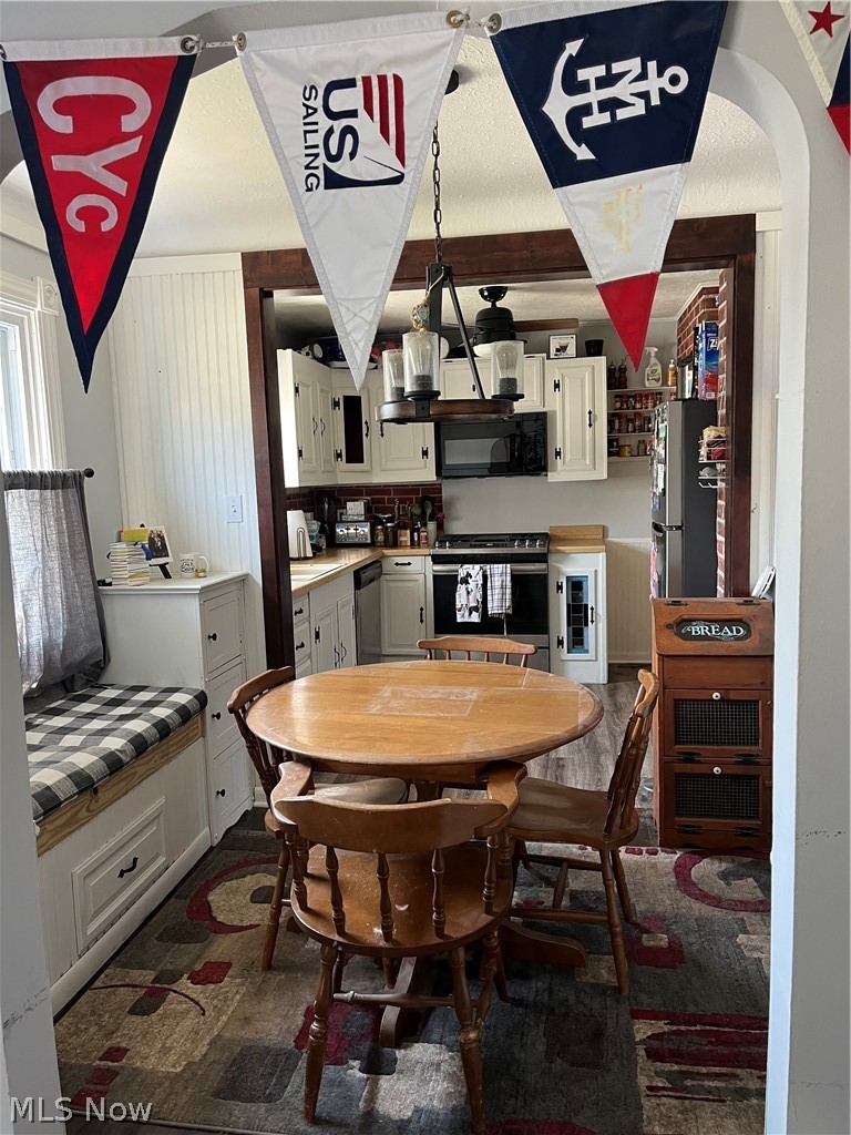 14730 Orchard Park Avenue Cleveland OH 44111