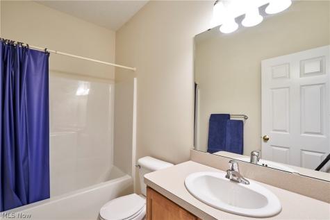 1096 Venice Court Macedonia OH 44056