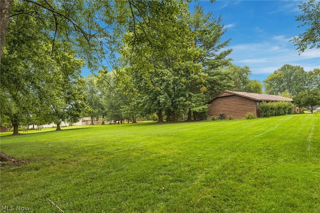 4936 Gate Moss Oval North Ridgeville OH 44039