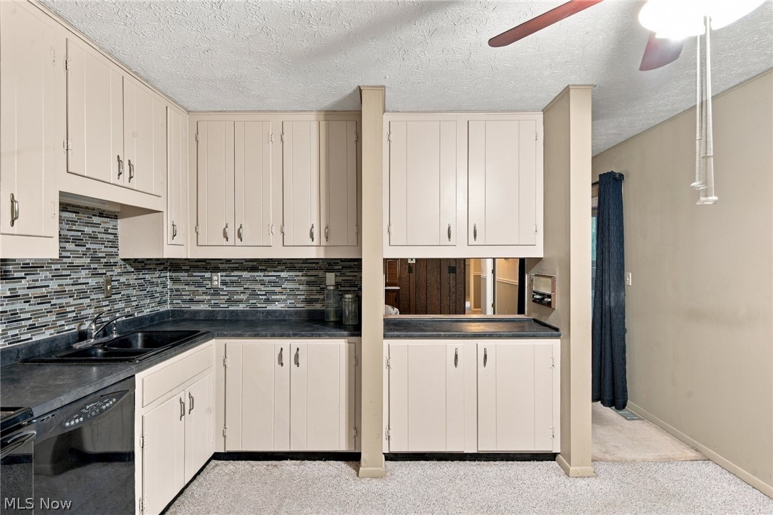 4936 Gate Moss Oval North Ridgeville OH 44039