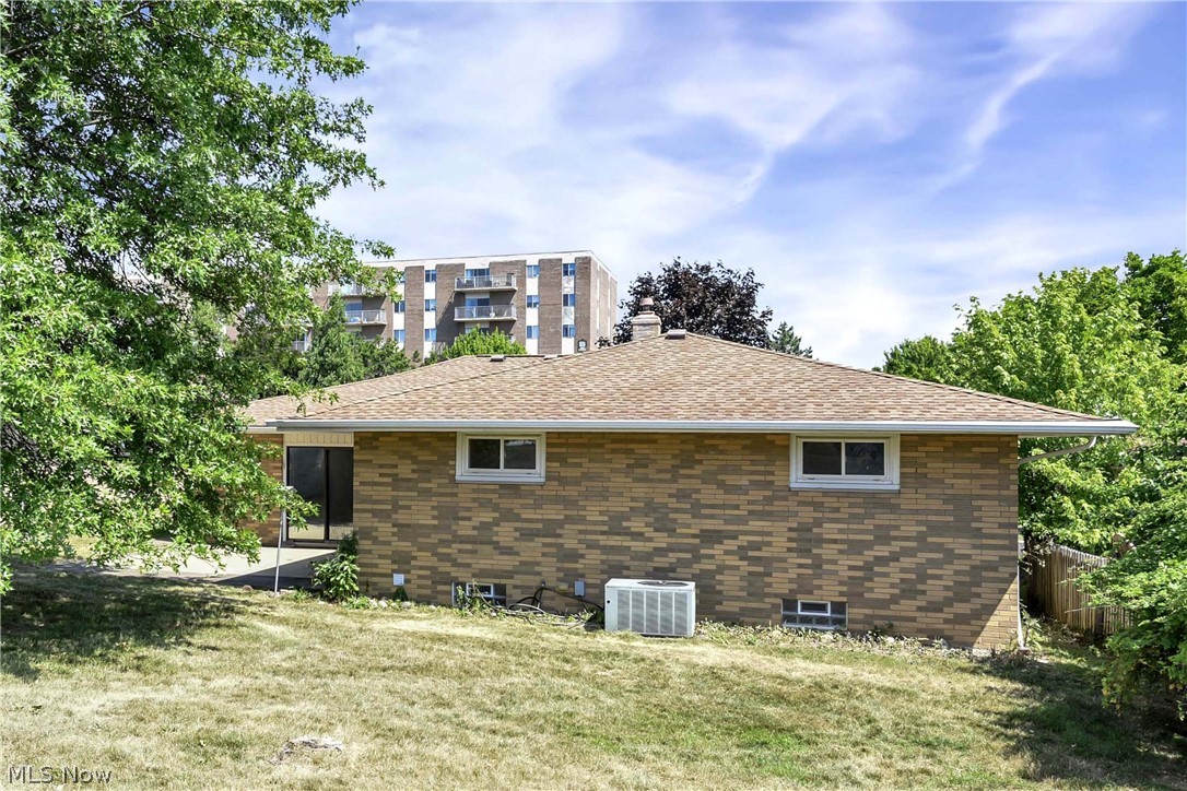 6003 Laurent Drive Parma OH 44129