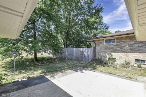 6003 Laurent Drive Parma OH 44129