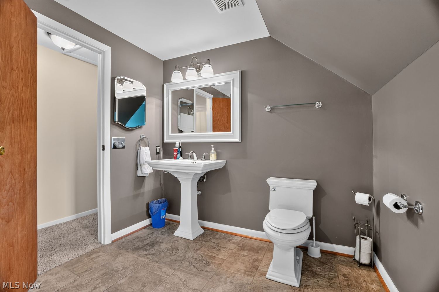 12070 Fowlers Mill Road Chardon OH 44024