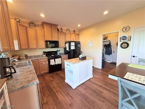 3224 Fallen Brook Lane Brunswick OH 44212