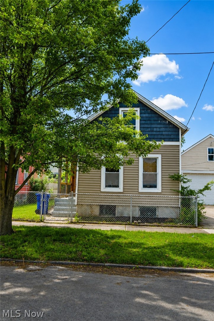 3410 Hancock Avenue Cleveland OH 44113
