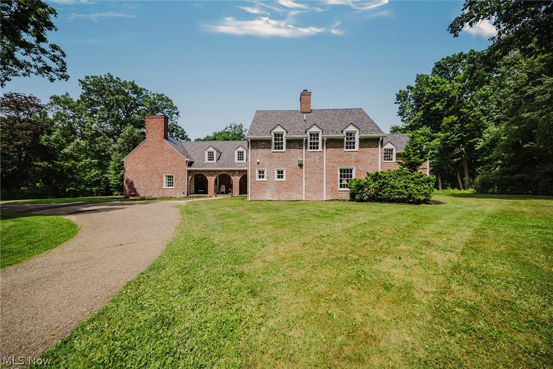 Massillon OH, 1322 Springhill Lane NE