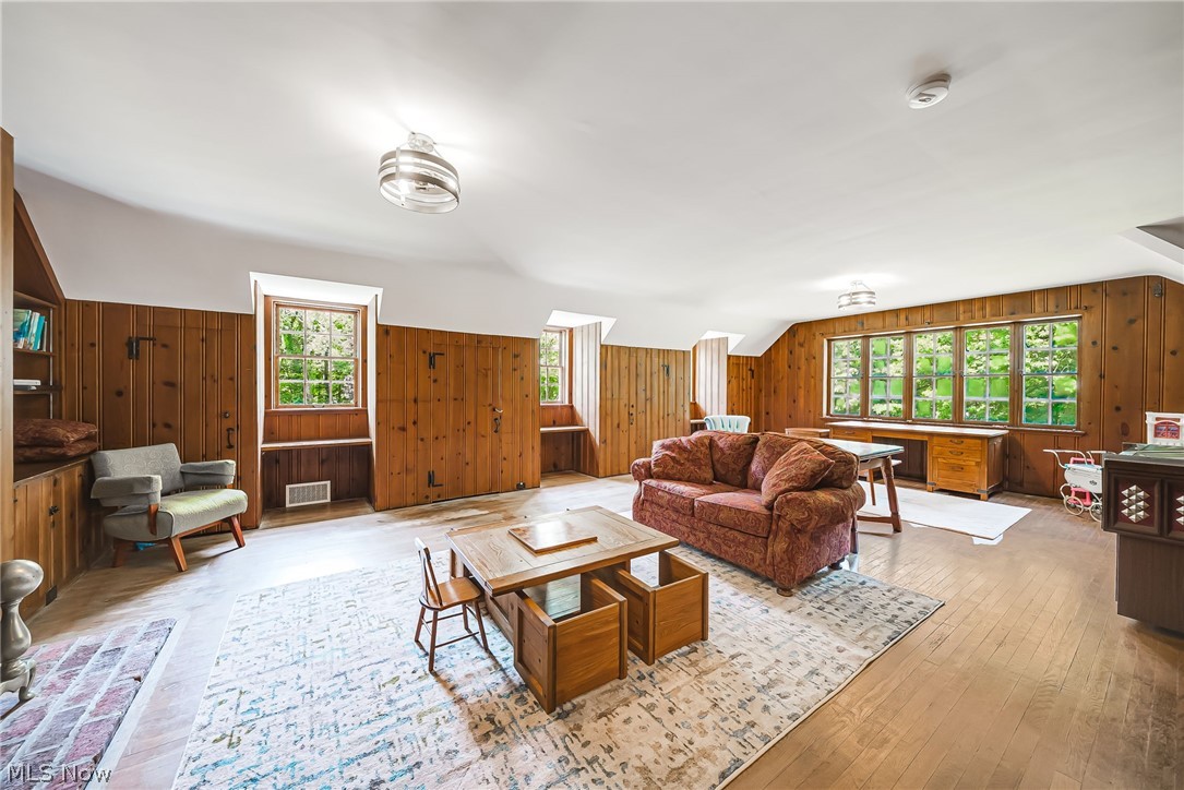 1322 Springhill Lane NE Massillon OH 44646