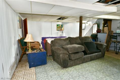 7374 Ranier Trail Youngstown OH 44512