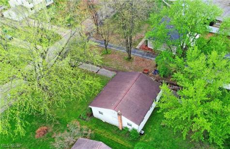7374 Ranier Trail Youngstown OH 44512