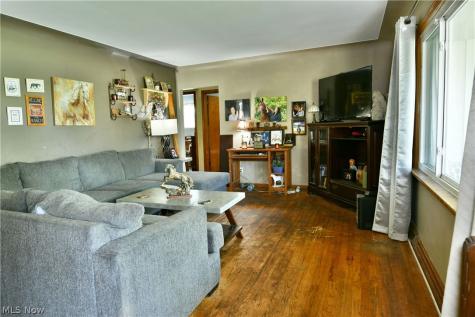 7374 Ranier Trail Youngstown OH 44512