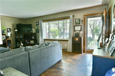 7374 Ranier Trail Youngstown OH 44512