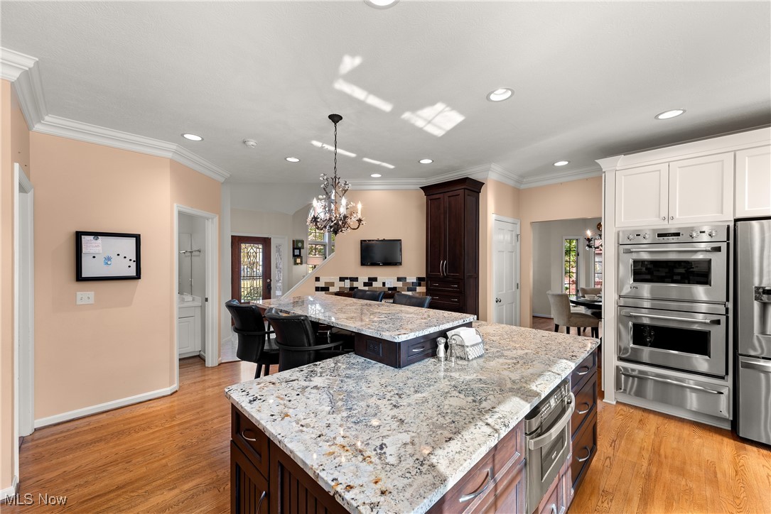 28205 W Oviatt Road Bay Village OH 44140