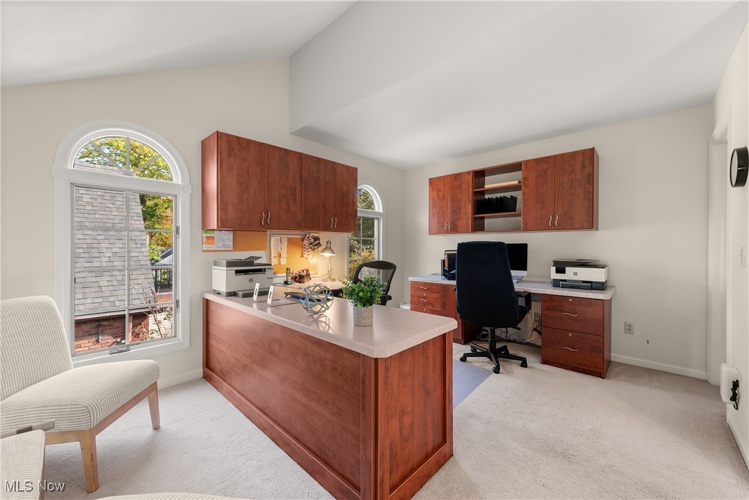 28205 W Oviatt Road Bay Village OH 44140