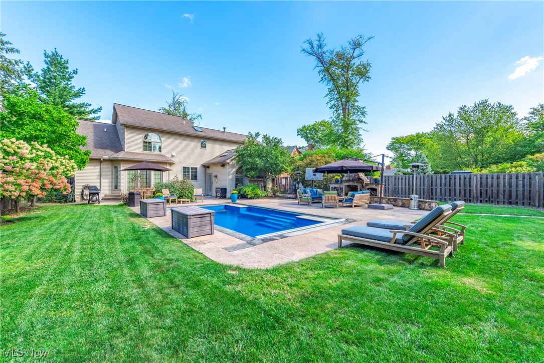 28205 W Oviatt Road Bay Village OH 44140