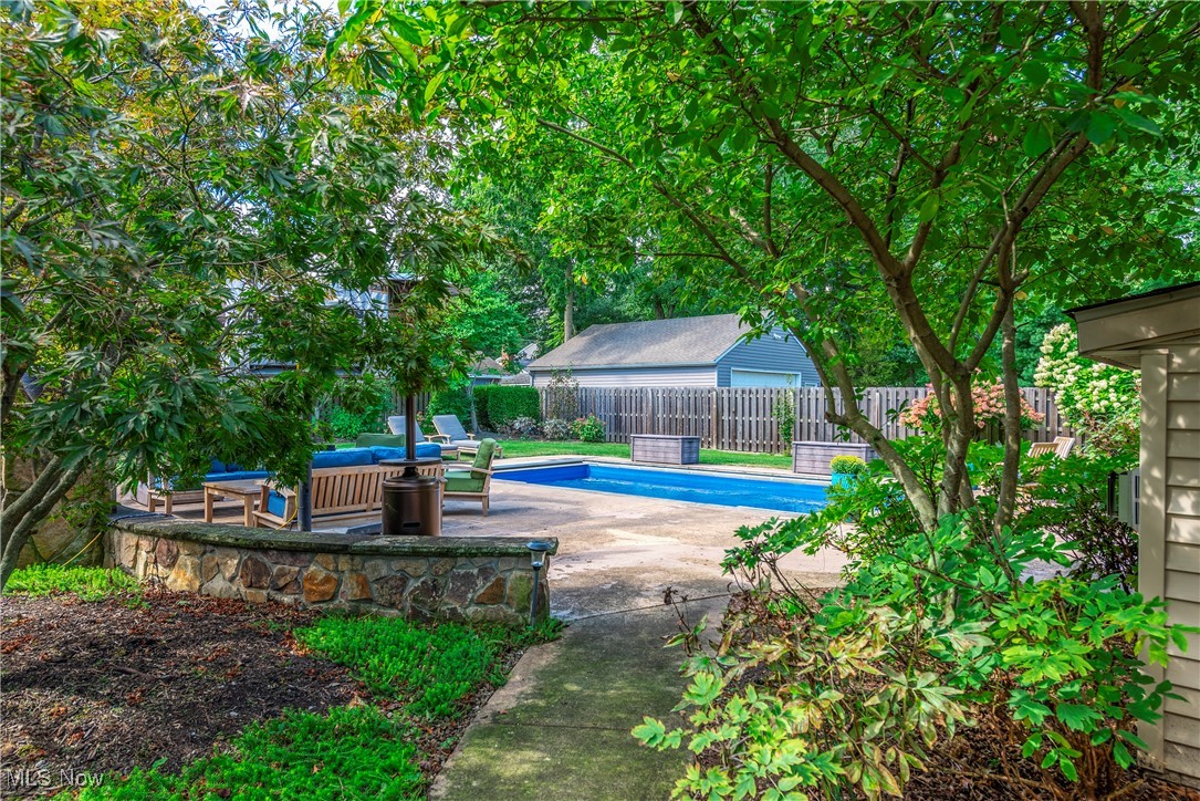 28205 W Oviatt Road Bay Village OH 44140