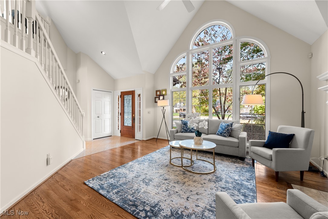 28205 W Oviatt Road Bay Village OH 44140