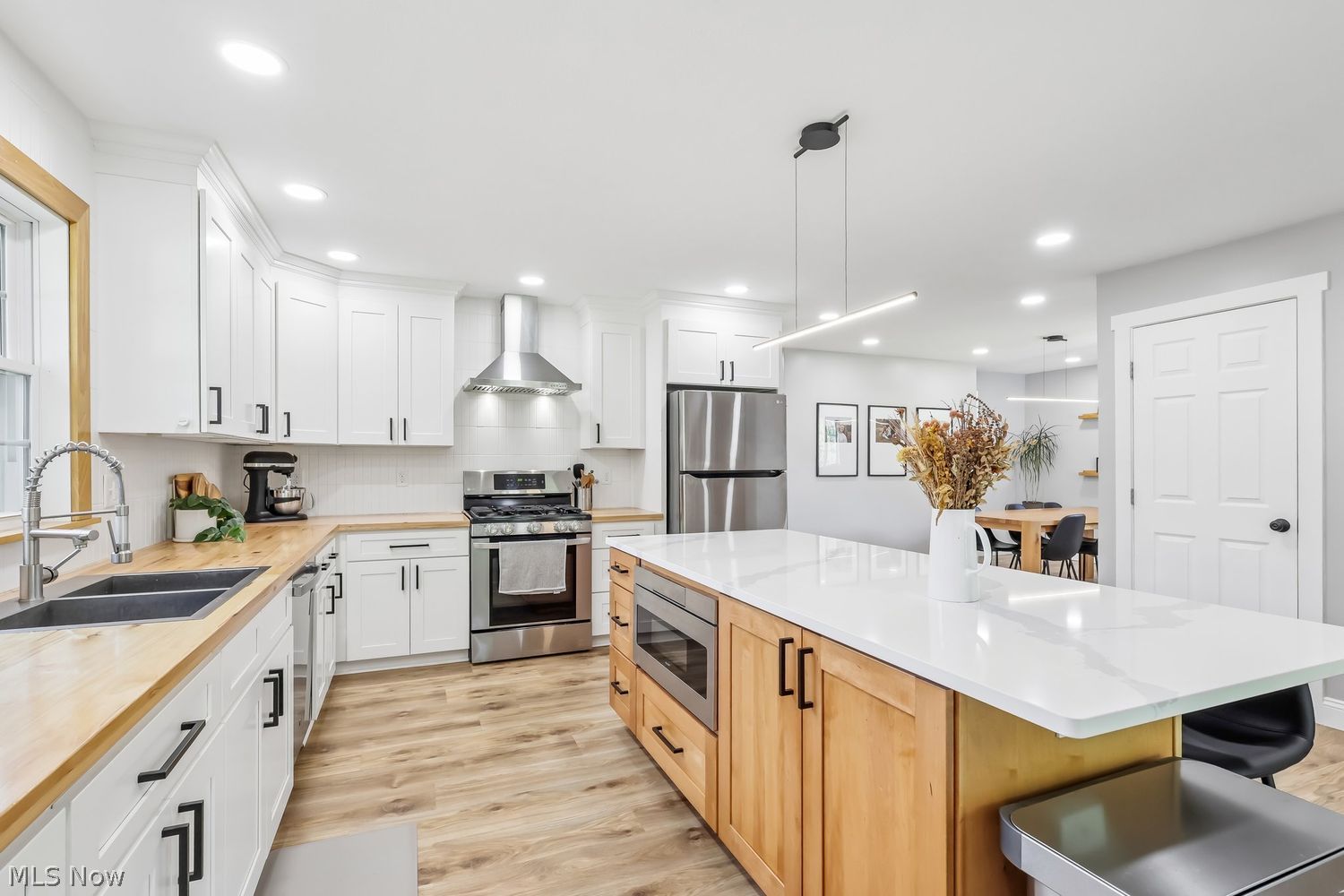 1516 Hickory Lane Wooster OH 44691