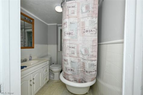 553 Princeton Avenue Barberton OH 44203