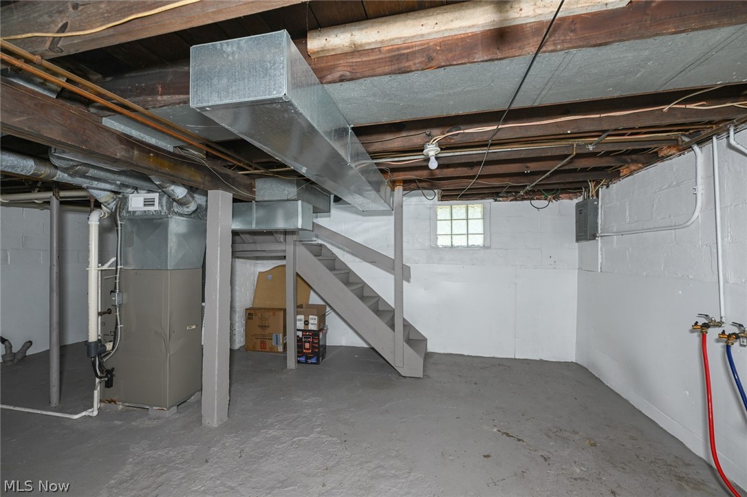 553 Princeton Avenue Barberton OH 44203