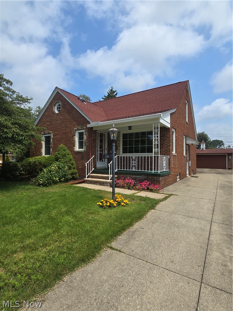 Amherst OH, 135 Woodhill Drive
