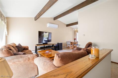 1263 Steve Drive Akron OH 44319