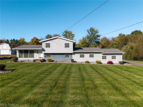 1263 Steve Drive Akron OH 44319