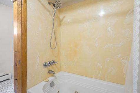 1263 Steve Drive Akron OH 44319