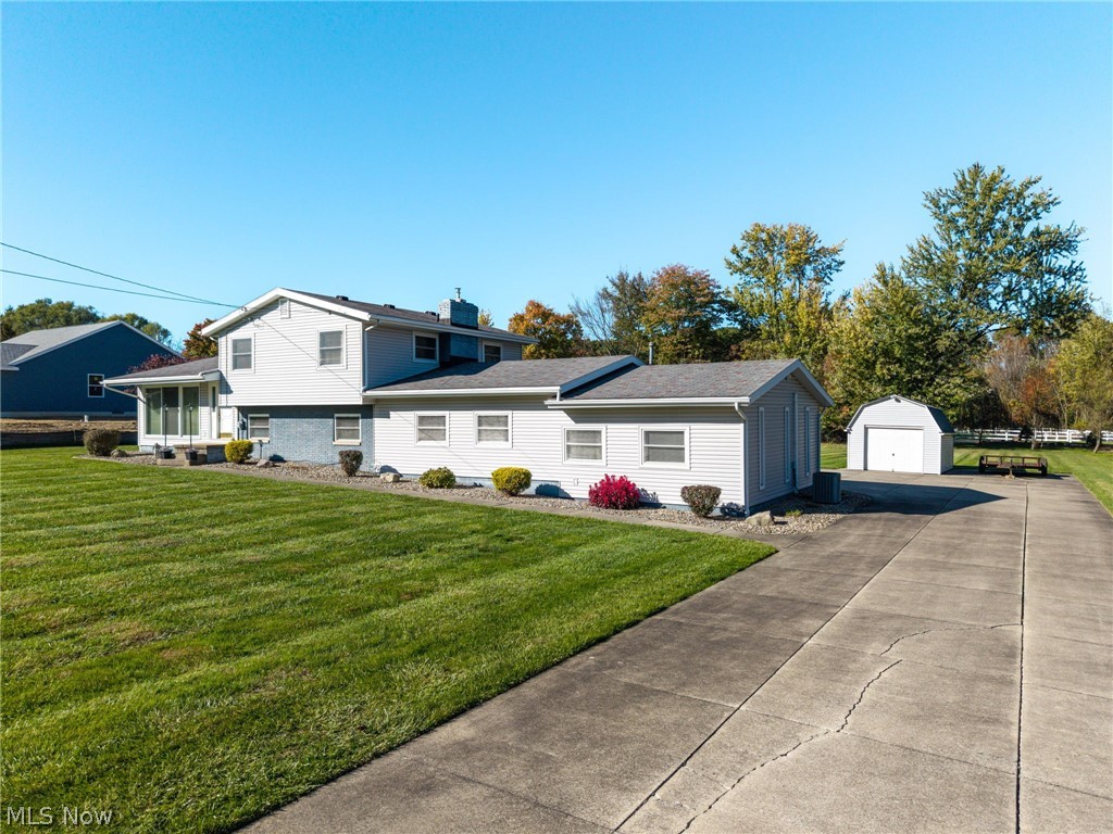 1263 Steve Drive Akron OH 44319